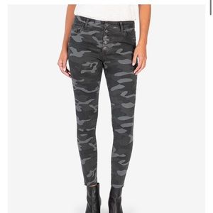 Kut Connie high rise skinny camo